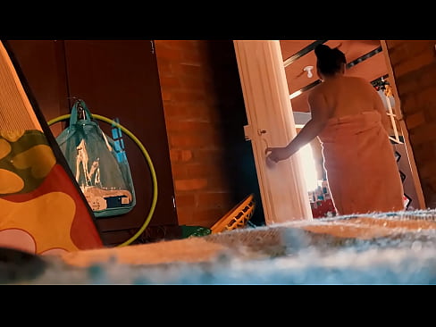 ❤️ Nwanne nna m na-eso m banye na mmiri ịsa ahụ, ọ na-akparị m ka m na-asa ahụ. ❤❌ Ihe gba ọtọ  ️❤